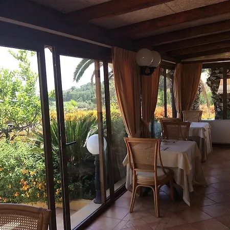 Hotel Villa Demetra