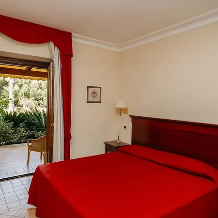 Demetra Hotel 4*